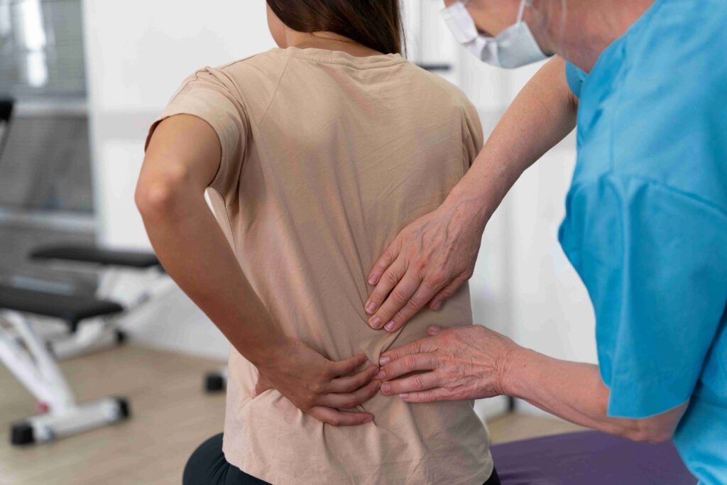 Diagnosis of Kyphosis 1024x683 2