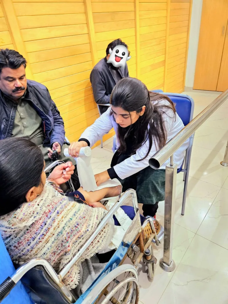 Maria Saleem – Expert Orthotist & Prosthetist at Lahore Spine Care 2 1278711 1